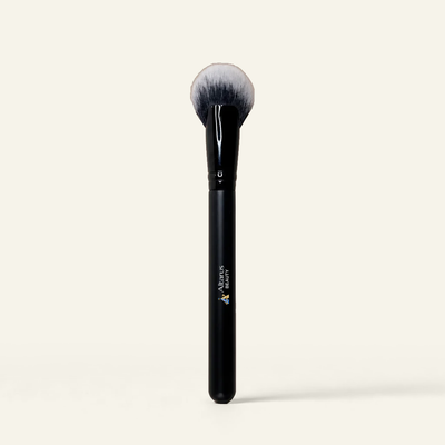 Cheek Fan Brush — Altarus Beauty